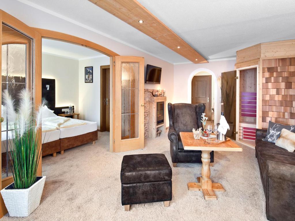 טאנהיים Hotel "Zum Ritter" חדר תמונה