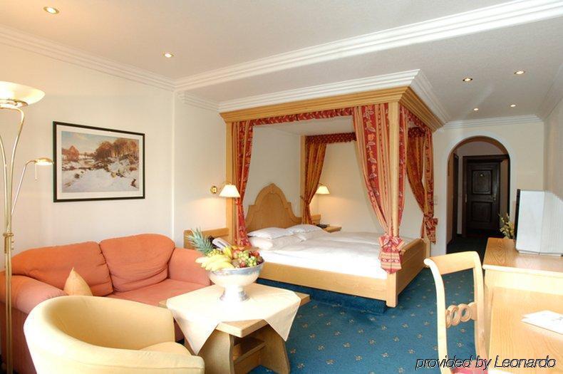 טאנהיים Hotel "Zum Ritter" חדר תמונה