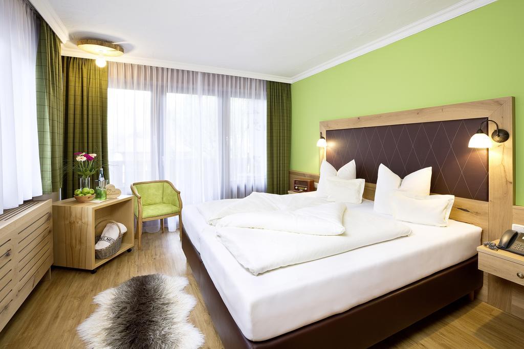 טאנהיים Hotel "Zum Ritter" מראה חיצוני תמונה